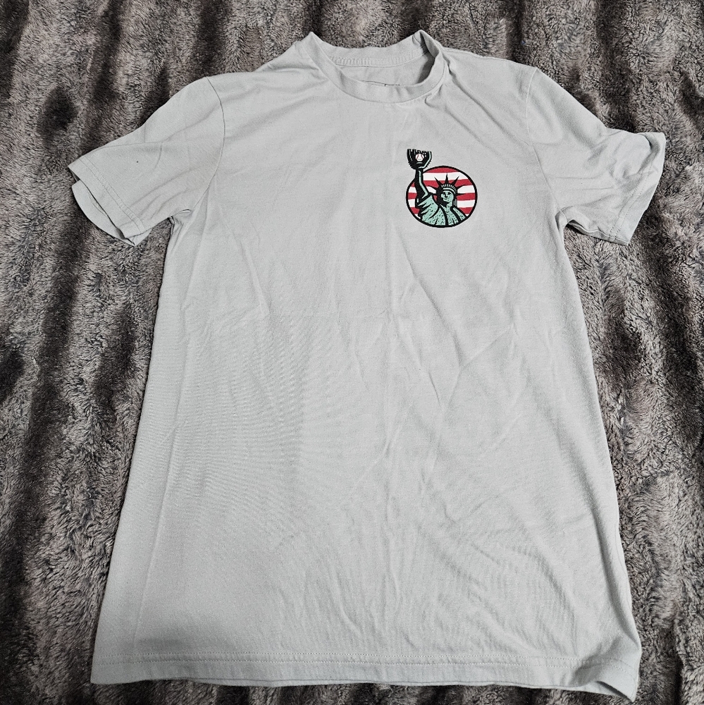 T-Shirt with baseball design